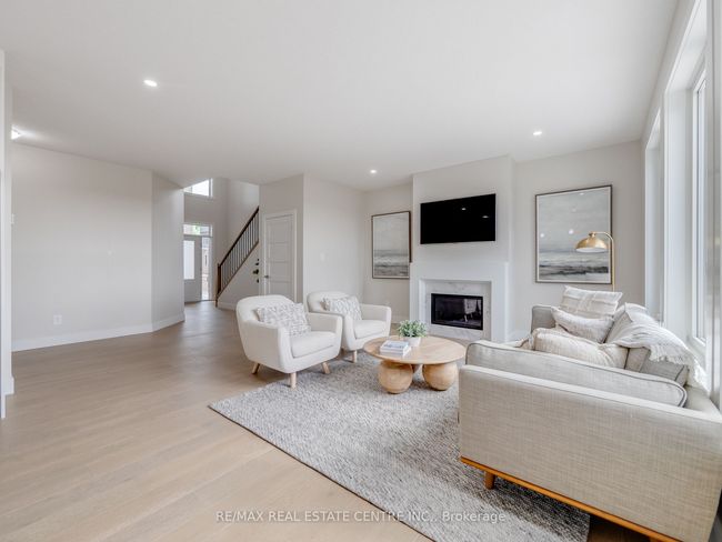 7 - 7966 Fallon Dr, House other with 4 bedrooms, 3 bathrooms and 4 parking in Granton ON | Image 7