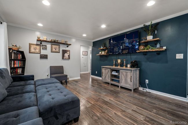 15251 Windemere St, House other with 3 bedrooms, 1 bathrooms and null parking in Southgate MI | Image 7