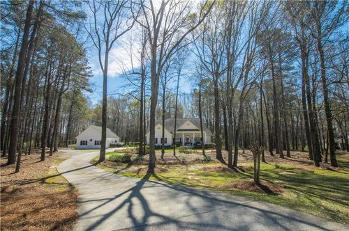 2669 Bay Ridge Dr, Loganville, GA, 30052-3703 | Card Image