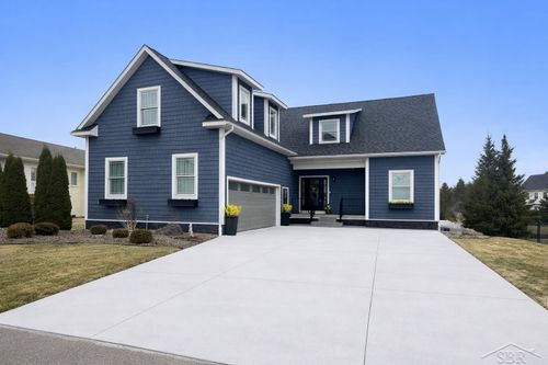 12091 Tuscola Rd, Frankenmuth, MI, 48734-9768 | Card Image