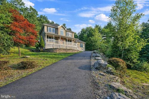 316 Reagan Drive, East Stroudsburg, PA, 18301 | Card Image