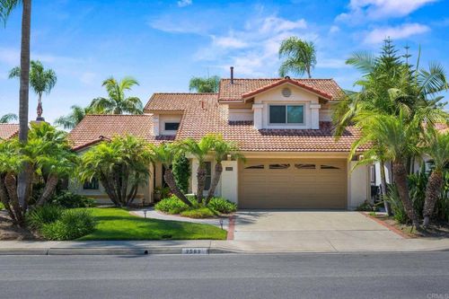 2583 Magellan Ln, Vista, CA, 92081-8710 | Card Image