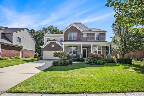 1378 Greythorne Dr, Lake Orion, MI, 48359-2426 | Card Image