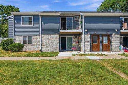 205 Whispering Pines Way, Fitchburg, WI, 53713-4318 | Card Image