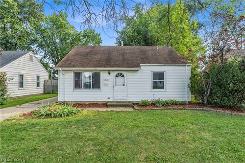 15701 Leigh Ellen Avenue, Cleveland, OH, 44135 | Card Image