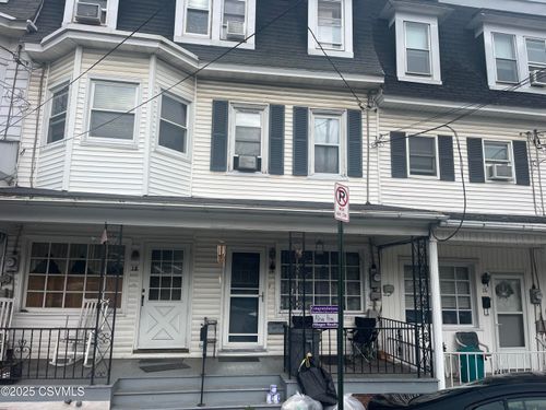 14 N 8th St, SHAMOKIN, PA, 17872-5607 | Card Image