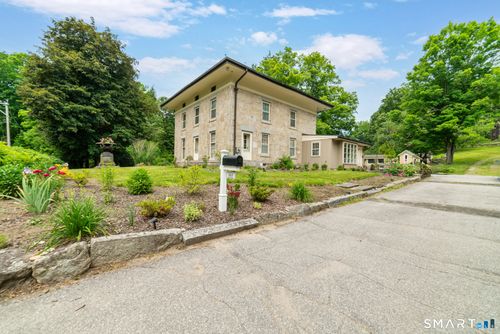 1917 Main St N, Woodbury, CT, 06798-1818 | Card Image