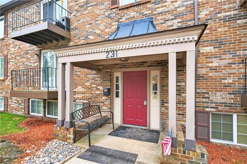 apt-4-231 Coxcomb Hill Rd, New Kensington, PA, 15068-9375 | Card Image