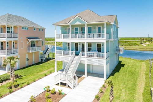 4135 Great Blue Heron Dr, Galveston, TX, 77554-3017 | Card Image
