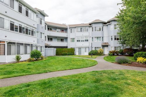 203-3931 Shelbourne St, Saanich, BC, V8P4H9 | Card Image