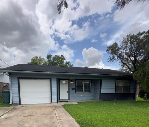 3414 Elinor St, Beaumont, TX, 77705-1211 | Card Image