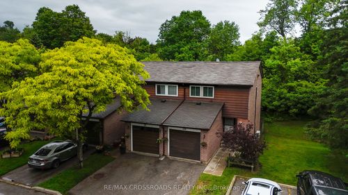 30-350 Camelot Crt, Oshawa, ON, L1G6P7 | Card Image