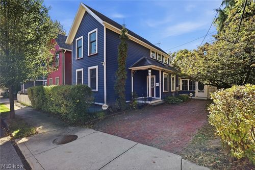1726 W 31st Pl, Cleveland, OH, 44113-2924 | Card Image