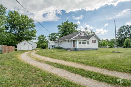 9105 E Jackson St, Selma, IN, 47383-9507 | Card Image