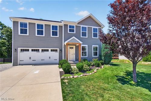 1705 Mill Race St, Massillon, OH, 44647-9042 | Card Image