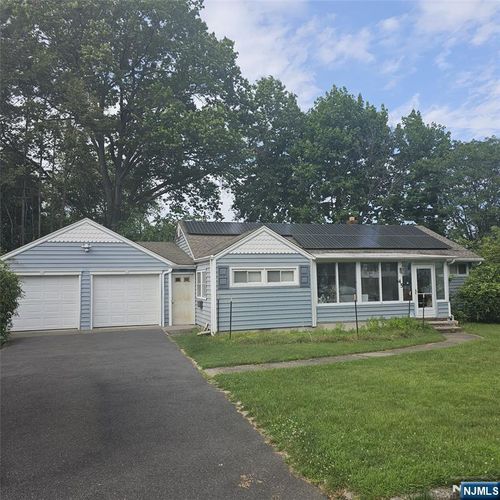 45 Beechwood Rd, Cresskill, NJ, 07626-1050 | Card Image