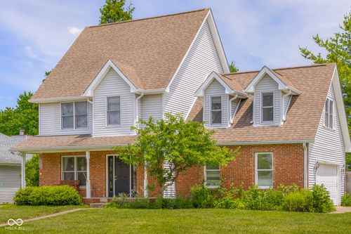 2137 Shiloh Dr, Columbus, IN, 47203-4521 | Card Image