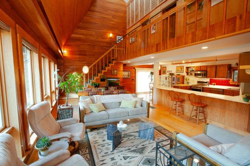 60 N Wakefield Rd, Wolfeboro, NH, 03894-4713 | Card Image