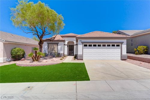 2084 Tiger Links Dr, Henderson, NV, 89012-6112 | Card Image