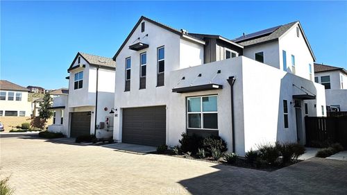 1612 Whitmore Loop, Chula Vista, CA, 91913-3695 | Card Image