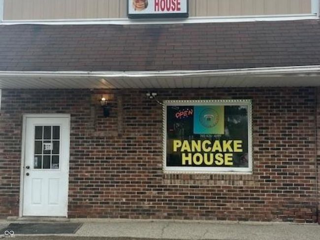 Pancake House also serves tasty Sandwiches | Image 43