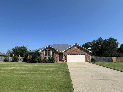 7 Weaver Cir, Vilonia, AR, 72173-9039 | Card Image