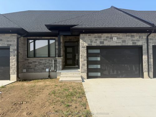 6-32 Postma Cres, Ailsa Craig, ON, N0M1A0 | Card Image