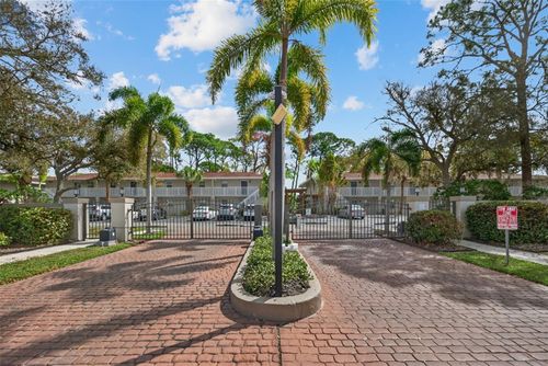 2-930 La Costa Cir, SARASOTA, FL, 34237-3529 | Card Image