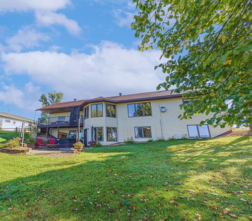 21281 Dovre Rd, Detroit Lakes, MN, 56501-7637 | Card Image