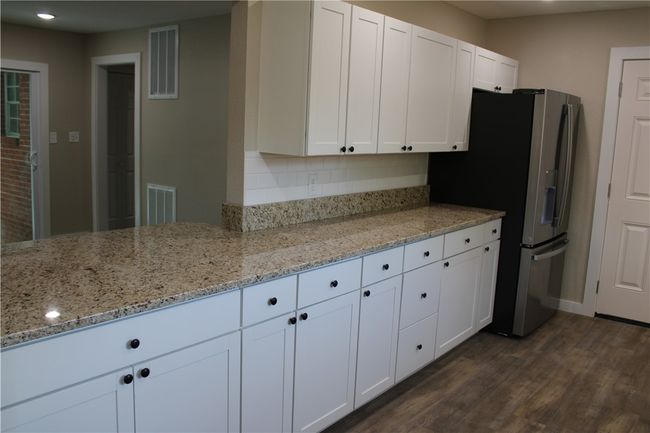 1104 Meadowcrest Dr, House other with 3 bedrooms, 3 bathrooms and null parking in Mountain Home AR | Image 4