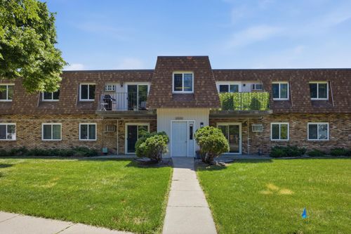 4-2320 20th Ave S, Fargo, ND, 58103-4768 | Card Image