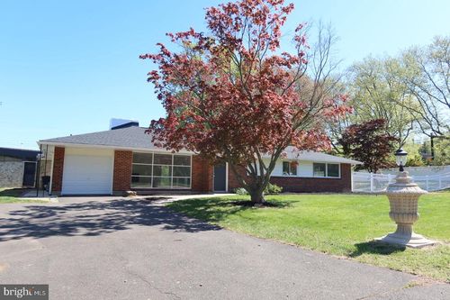 700 Fraser Rd, GLENSIDE, PA, 19038-7010 | Card Image