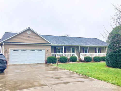 7530 Woodleaf Rd, Woodleaf, NC, 27054-9311 | Card Image