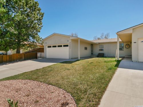 4404 Comanche Dr, Laramie, WY, 82072-7205 | Card Image