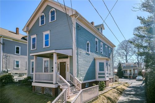 2-121 Doyle Ave, Providence, RI, 02906-1609 | Card Image