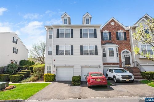 569 Coventry Dr, Nutley, NJ, 07110-3953 | Card Image