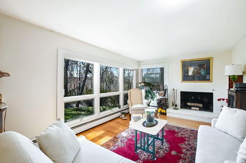 33 Lorraine Rd, East Falmouth, MA, 02536-6009 | Card Image