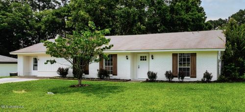 18 Crossgates Dr, Brandon, MS, 39042-2605 | Card Image