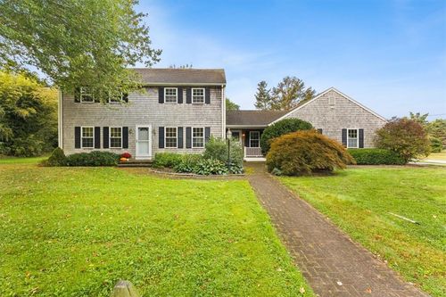 7 Gadsby Ln, Tiverton, RI, 02878-4803 | Card Image