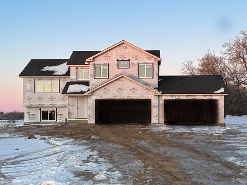 8733 90th Ave, Milaca, MN, 56353-4512 | Card Image