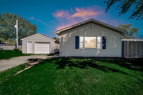 320 Tyler St, Hobart, IN, 46342 | Card Image
