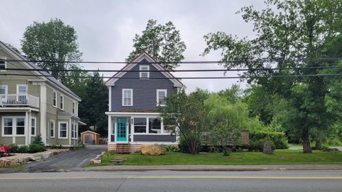185 King St, Bridgewater, NS, B4V1A5 | Card Image