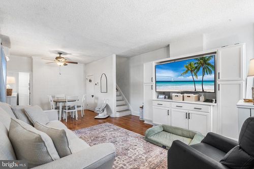 4549 Salmon St, PHILADELPHIA, PA, 19137-2039 | Card Image