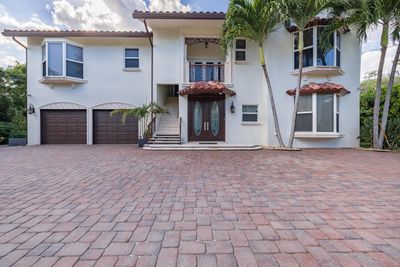 4108 S Ocean Boulevard, House other with 5 bedrooms, 5 bathrooms and null parking in Highland Beach FL | Image 3