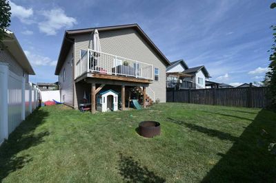 55 Henderson Cres, House other with 4 bedrooms, 3 bathrooms and 2 parking in Penhold AB | Image 2