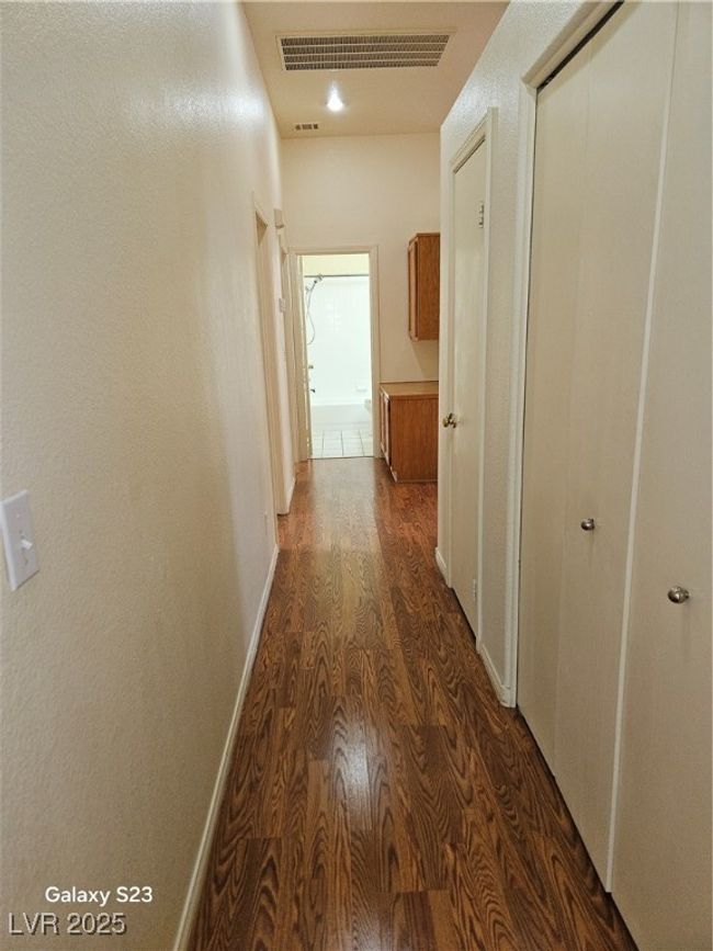 916 Autumn Royal Ln, House other with 3 bedrooms, 2 bathrooms and null parking in Las Vegas NV | Image 17