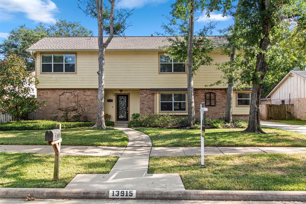 Ivymount Dr, Sugar Land, TX 77498