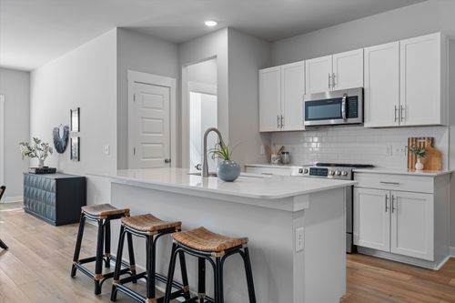 5045 Percival Dr, Gallatin, TN, 37066-2555 | Card Image