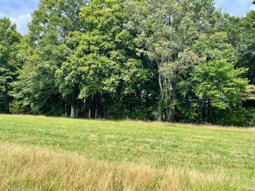 77 Meadows Loop, Russell Springs, KY, 42642 | Card Image