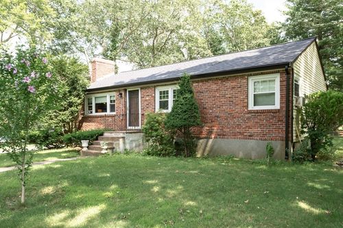 36 Sybil St, Walpole, MA, 02081-4221 | Card Image